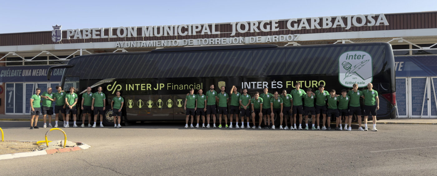 Inter JP Financial estrena su nuevo autobús oficial de la mano de Alsa para la temporada 26/27