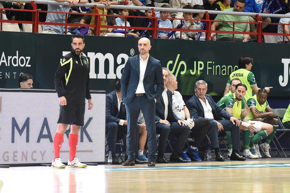 J6 Torneo Apertura Liga Prime Futsal | Viña Albali Valdepeñas | Alberto Riquer: «Los jugadores estuvieron muy bien hoy.  Lo importante fueron los 3 puntos para seguir con la racha de victorias»