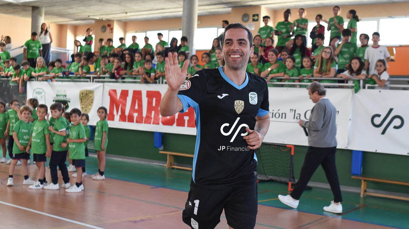 La Gira Megacracks arranca su vigésima temporada acercando el fútbol sala y sus valores a los más pequeños